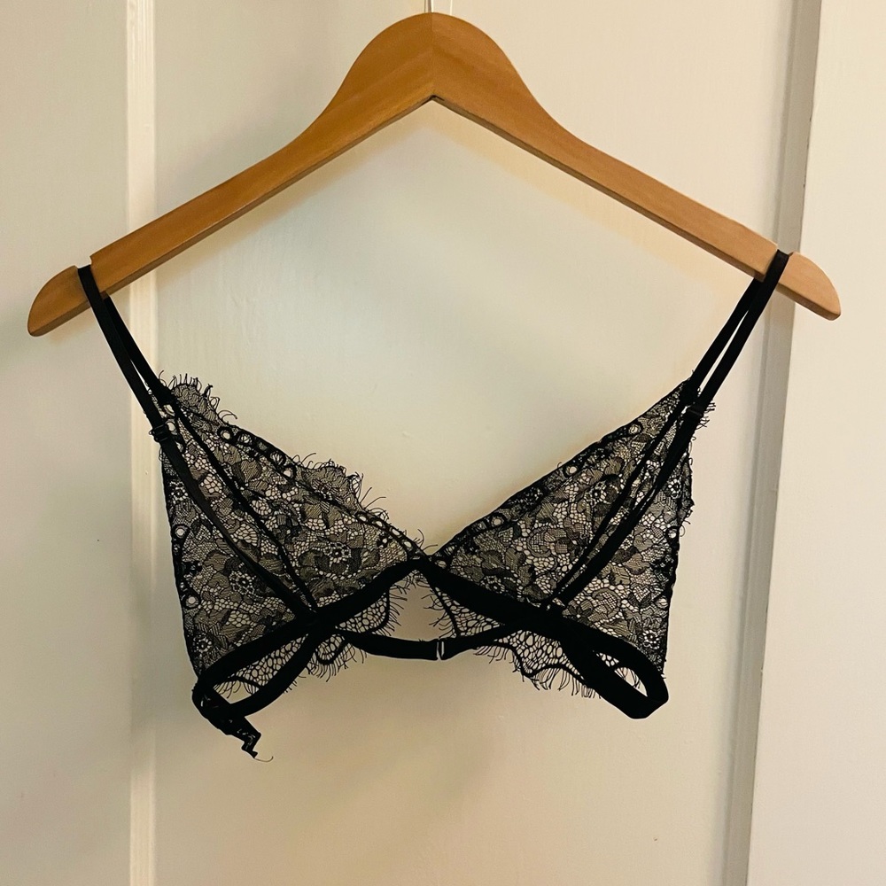 Lace Bralette - Picture 2 of 9